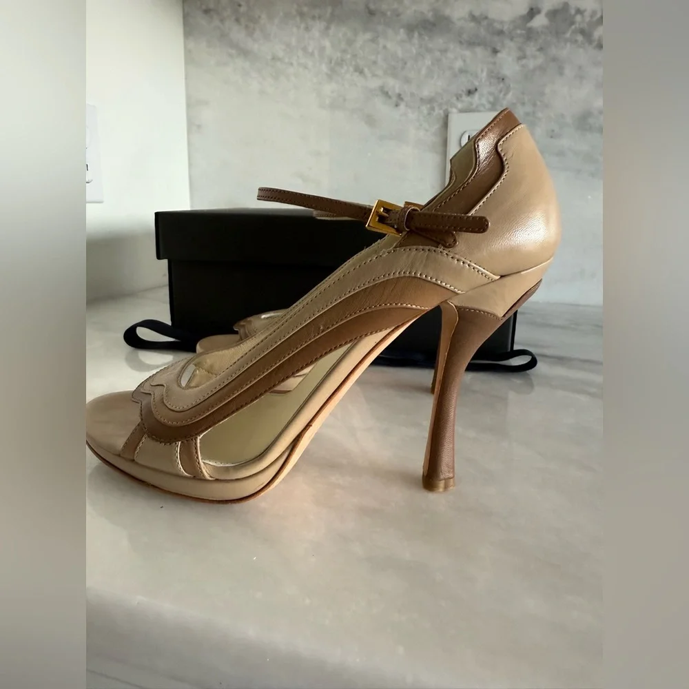 Prada Wavy Fairy Tan Beige Leather Mary Jane Strap Heels • 39 - Picture 6 of 12